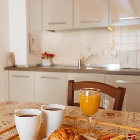 Diffuso C. Zoldan Lejlighed