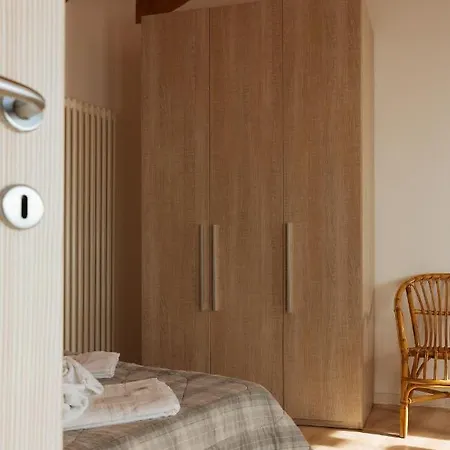 Diffuso C. Zoldan Lejlighed